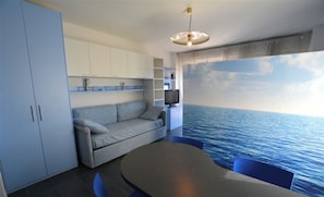 Living room - Nice Studio With sea View Balcony in Lignano Pineta (Lignano Sabbiadoro)