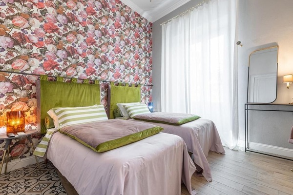 Peralatan tempat tidur premium, seterika/papan seterika, Wi-fi percuma