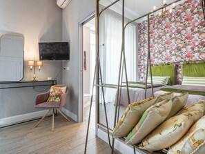 Literie de qualité supérieure, fer et planche à repasser, Wi-Fi gratuit