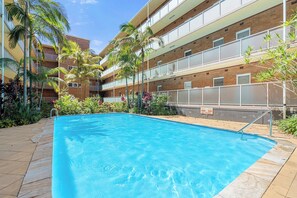 Pool - Spacious and Idyllic Unit in Little Manly (Manly)