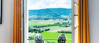 In Provence, near Mont Ventoux Gîte de Groupe with vintage bike museum