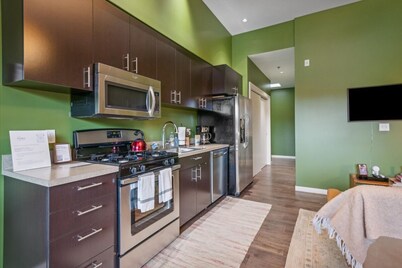 Hazelnut Suite - 204