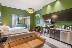 Apartment - Hazelnut Suite - 204 (Portland)