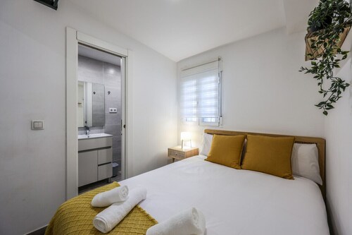 Peaceful City Escape 30` from Central Madrid