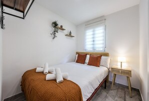 1 Schlafzimmer, Schreibtisch, WLAN