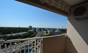 Balcony - Renovated Three Bedroom Flat With Front sea View in Lignano Pineta (Lignano Sabbiadoro)