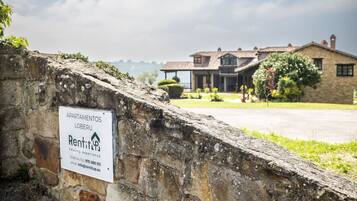 Enceinte de lâhĂ©bergement