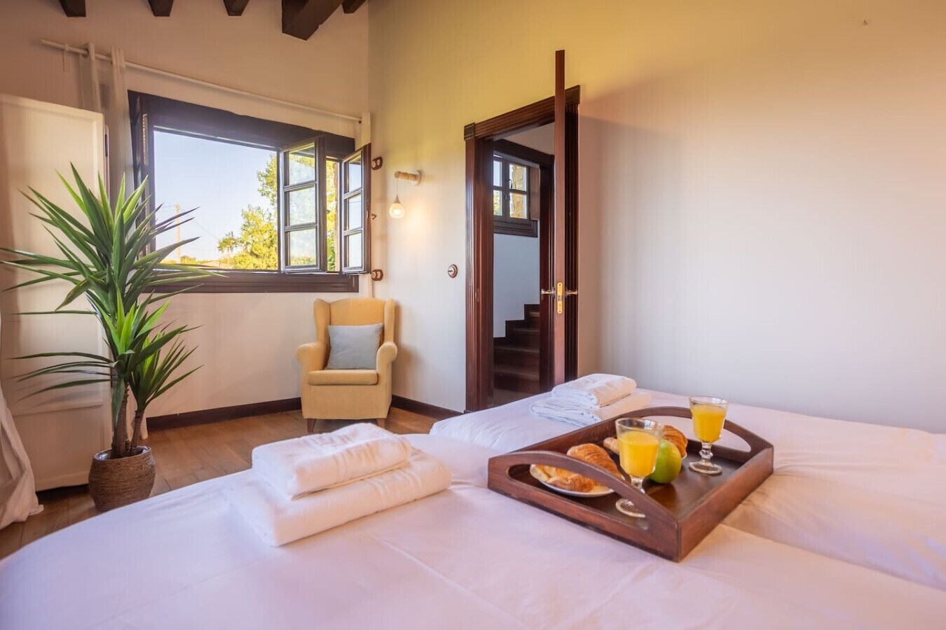 2 chambres, fer et planche à repasser, lit parapluie, Wi-Fi