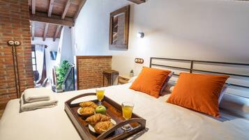 Fer et planche à repasser, lit parapluie, Wi-Fi