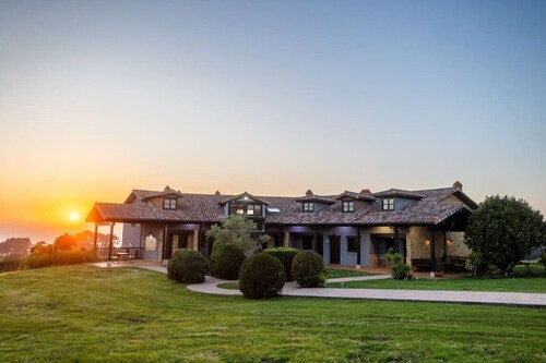 perfect getaway on the coast with your couple