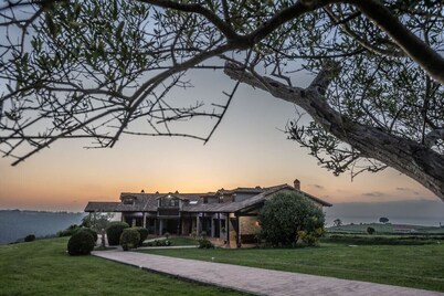 intimate retreat overlooking the sea