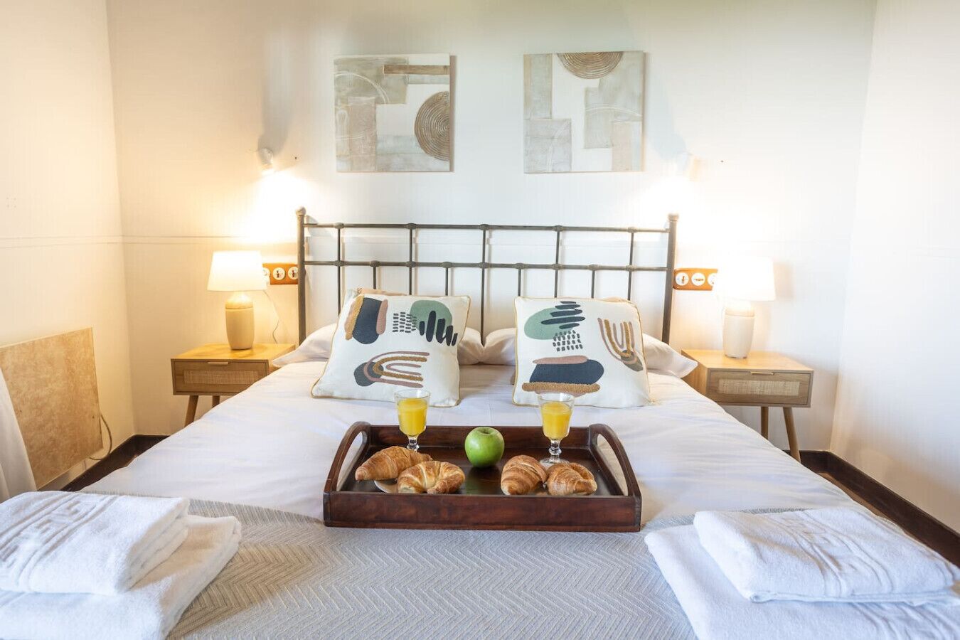 2 bedrooms, iron/ironing board, travel cot, WiFi