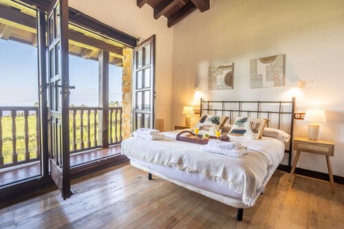 Infinite autumn in the Asturian coast with family