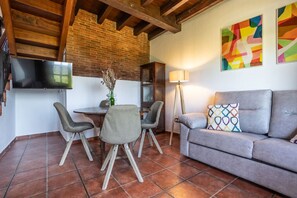 TV - Paradise of relax with your loved ones in Asturias (Marianes)