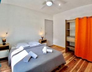 3 chambres, draps fournis