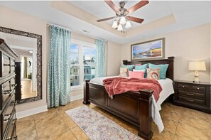 4 bedrooms, iron/ironing board, WiFi, bed sheets - Modern Luxury Seascape- Steps to the ocean! (Myrtle Beach)