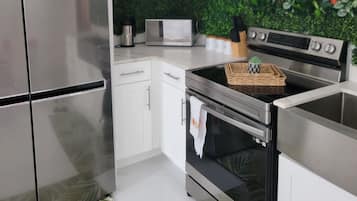 Mikrowelle, Ofen, Herdplatte