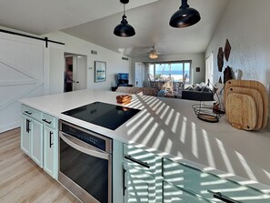 Property amenity - Bathing Suit Beach Bungalow by Distinctive Beach Rentals (Ormond Beach)