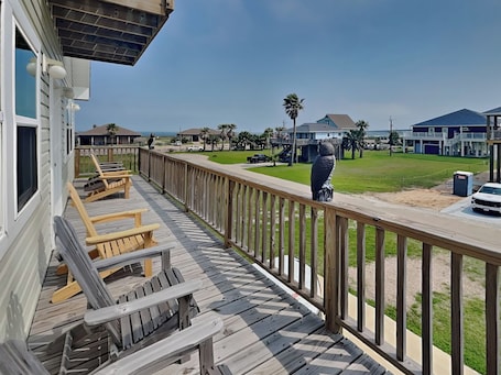 House (4 Bedrooms) | Front of property