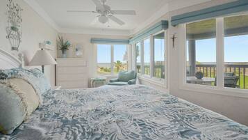 Condo (2 Bedrooms) | Property amenity