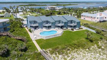 Condo (2 Bedrooms) | Property amenity