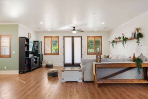 TV, offices - Luxury Family Oasis with Hot Tub! (Escondido)