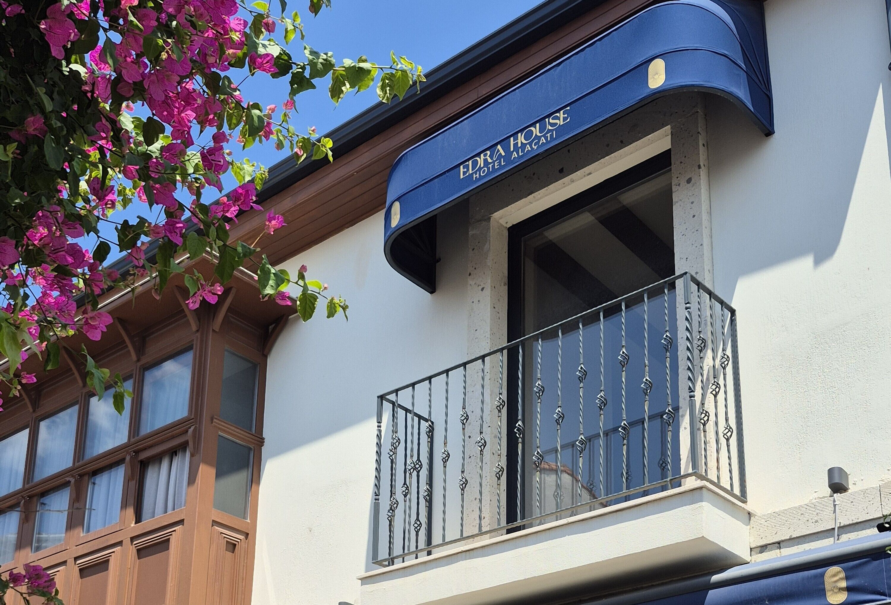 Deluxe kamer | Italiaanse Frette-lakens, luxe beddengoed, een minibar