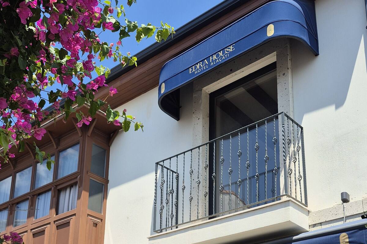FRANSIZ BALKONLU | Italienske Frette-laken, sengetøy av topp kvalitet og minibar