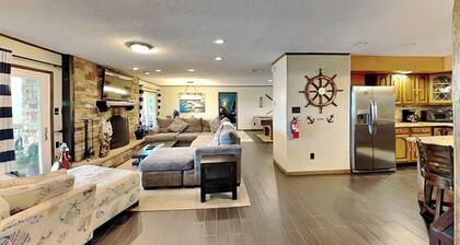 Sunset Cove by Jackson Mountain Rentals