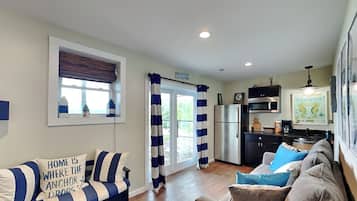 Studio (4 Bedrooms) | Property amenity