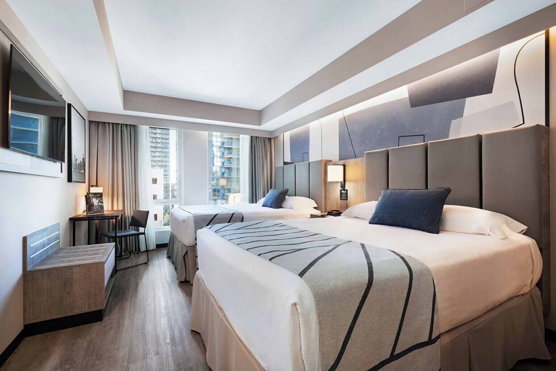 Literie de qualité supérieure, coffres-forts dans les chambres, bureau