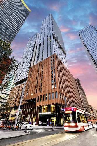 Hotel Riu Plaza Toronto