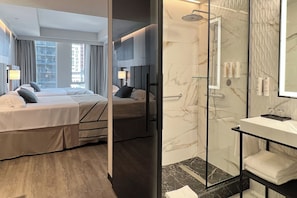 Deluxe-Zimmer, 2 Queen-Betten (Deluxe) | Badezimmer
