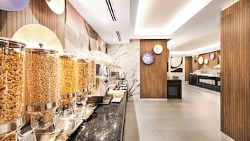 Petit déjeuner buffet compris tous les jours