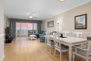 Imagen sin descripción, 2 de 32, botón