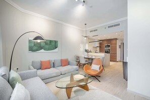 TV - Free housekeeping visits during your stay - StayShort - Comfortable 1BR JVC Retreat with Pool! (JVC)