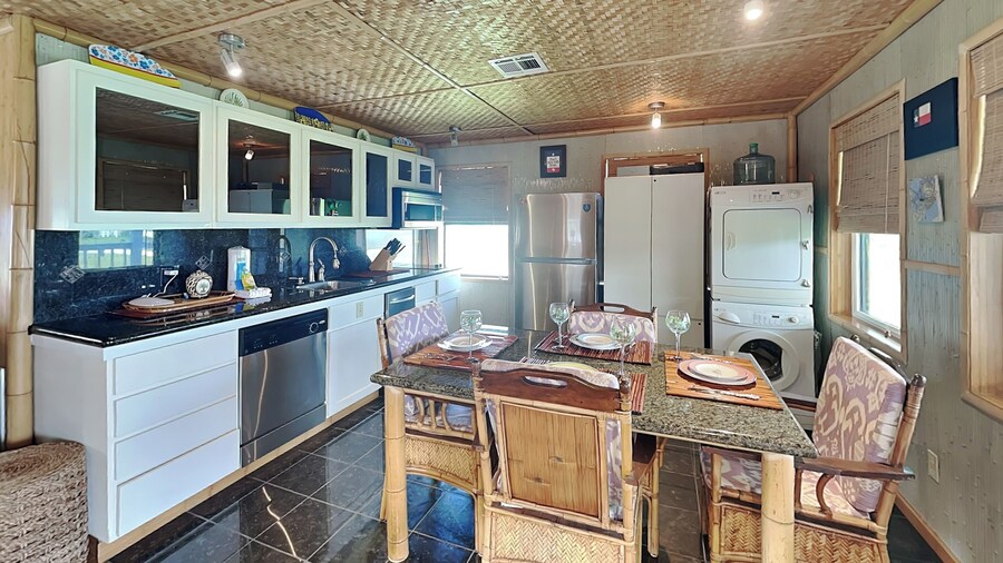 Beachside Tiki Hut by Ryson Vacation Rentals