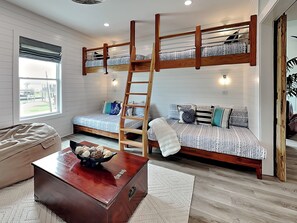 House (4 Bedrooms) | Property amenity - The Salty Dog at Copano Bay by Miss Kitty’s (Rockport)