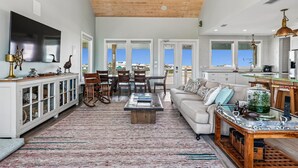 Property amenity - The Salty Dog at Copano Bay by Miss Kitty’s (Rockport)