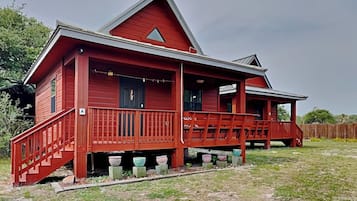 House (2 Bedrooms) | Front of property