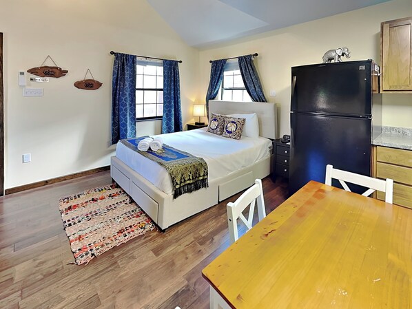 House (1 Bedroom) | Property amenity