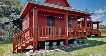SabaiDii Guesthouse A & B by Miss Kitty’s