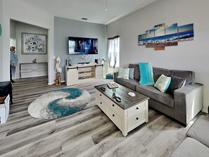 House (2 Bedrooms) | Property amenity