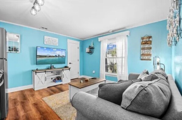 Smart TV - North Myrtle Beach Suite (North Myrtle Beach)