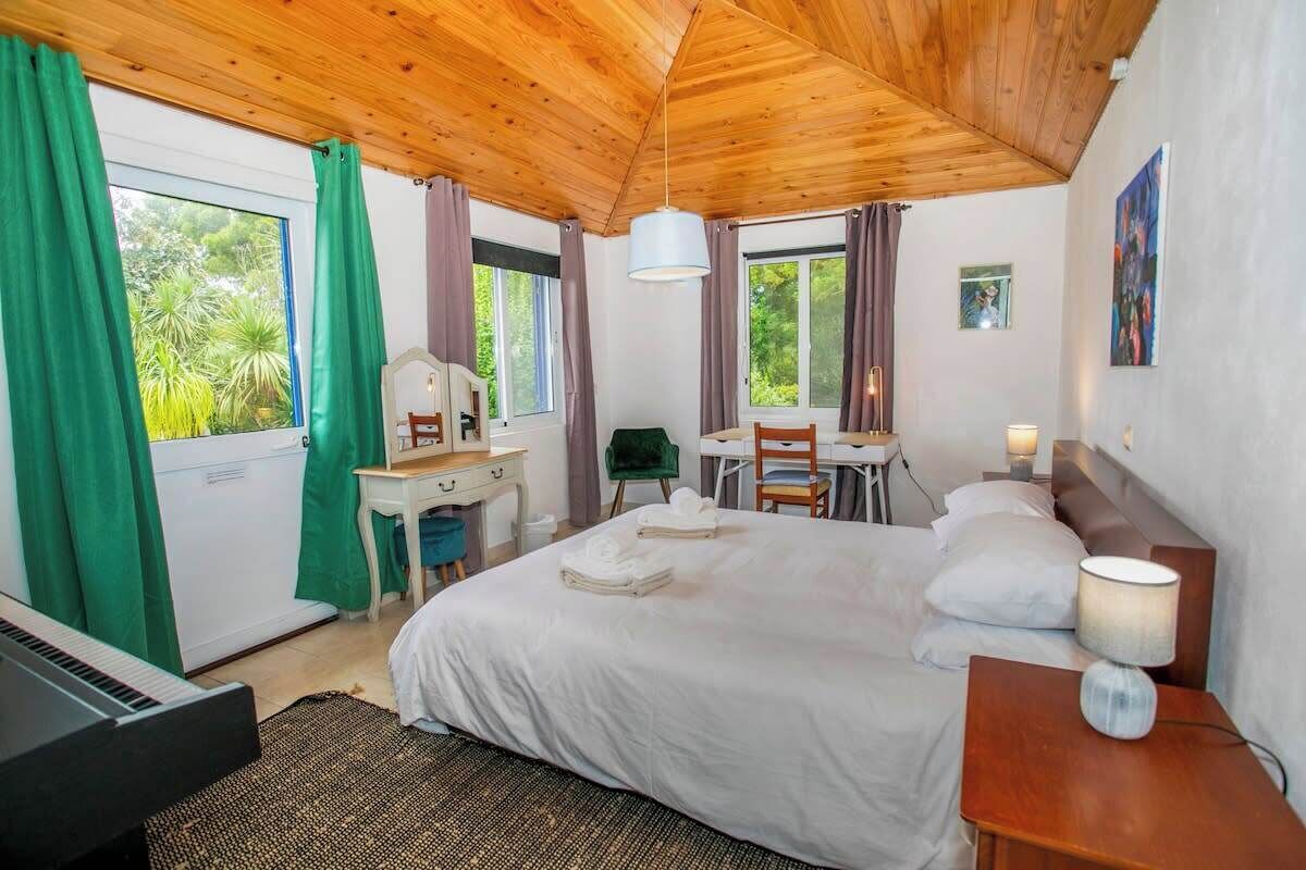 3 soveværelser, strygejern/strygebræt, internetforbindelse, sengetøj