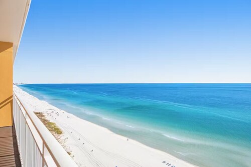Condo in Panama City Beach,  Florida, Brand New Mattresses.  New Listing