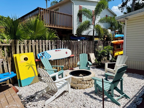 Property grounds - Weeki Wachee Crystal blue Springs river house with Kayaks (Spring Hill)
