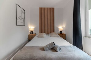 1 bedroom, desk, iron/ironing board, travel cot - Chez Virginie - 4 rue de Serbie - Vichy (Vichy)