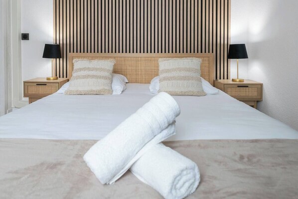 1 bedroom, desk, iron/ironing board, WiFi