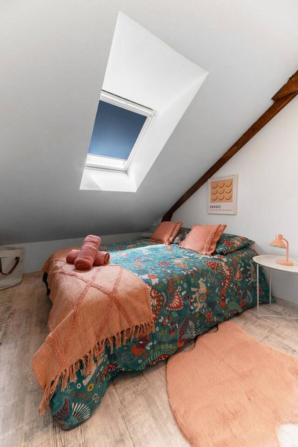 1 bedroom, iron/ironing board, travel cot, free WiFi